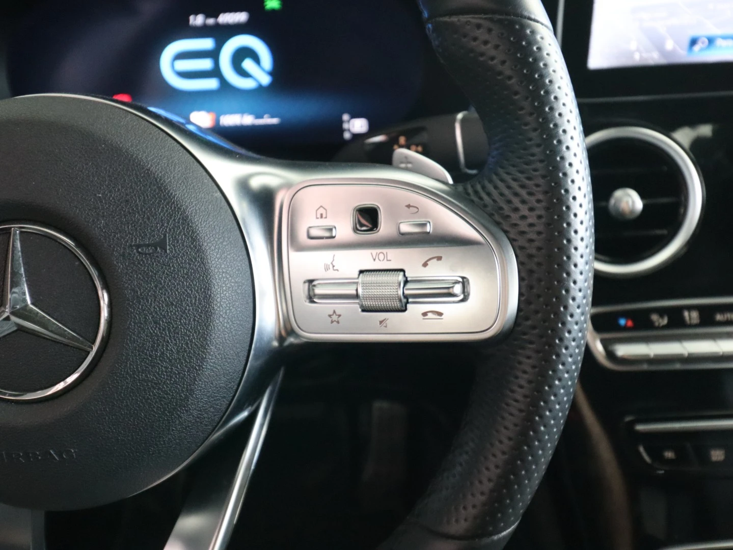 Mercedes-Benz GLC 300 AMG