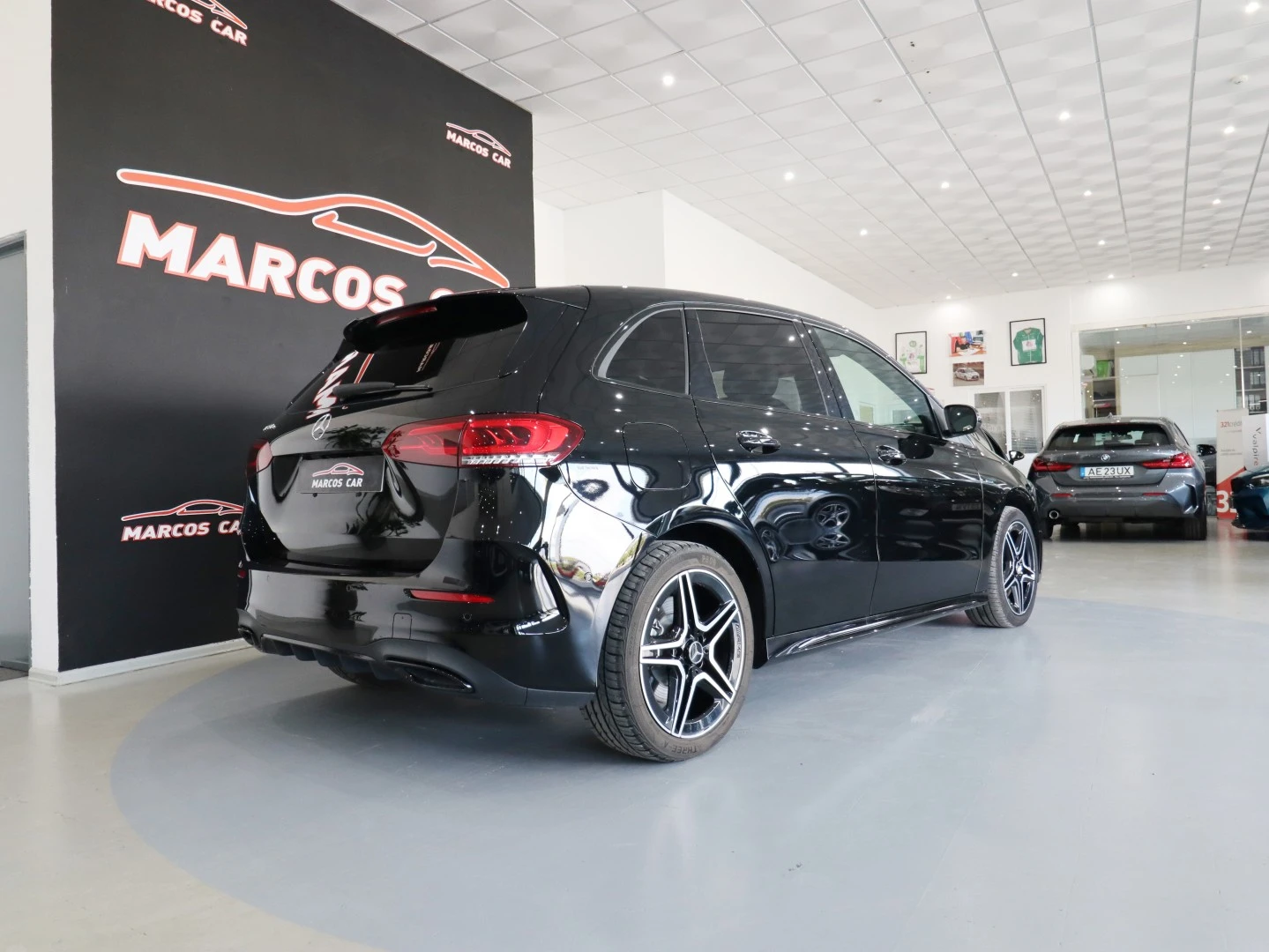 Mercedes-Benz B 250 e AMG Line
