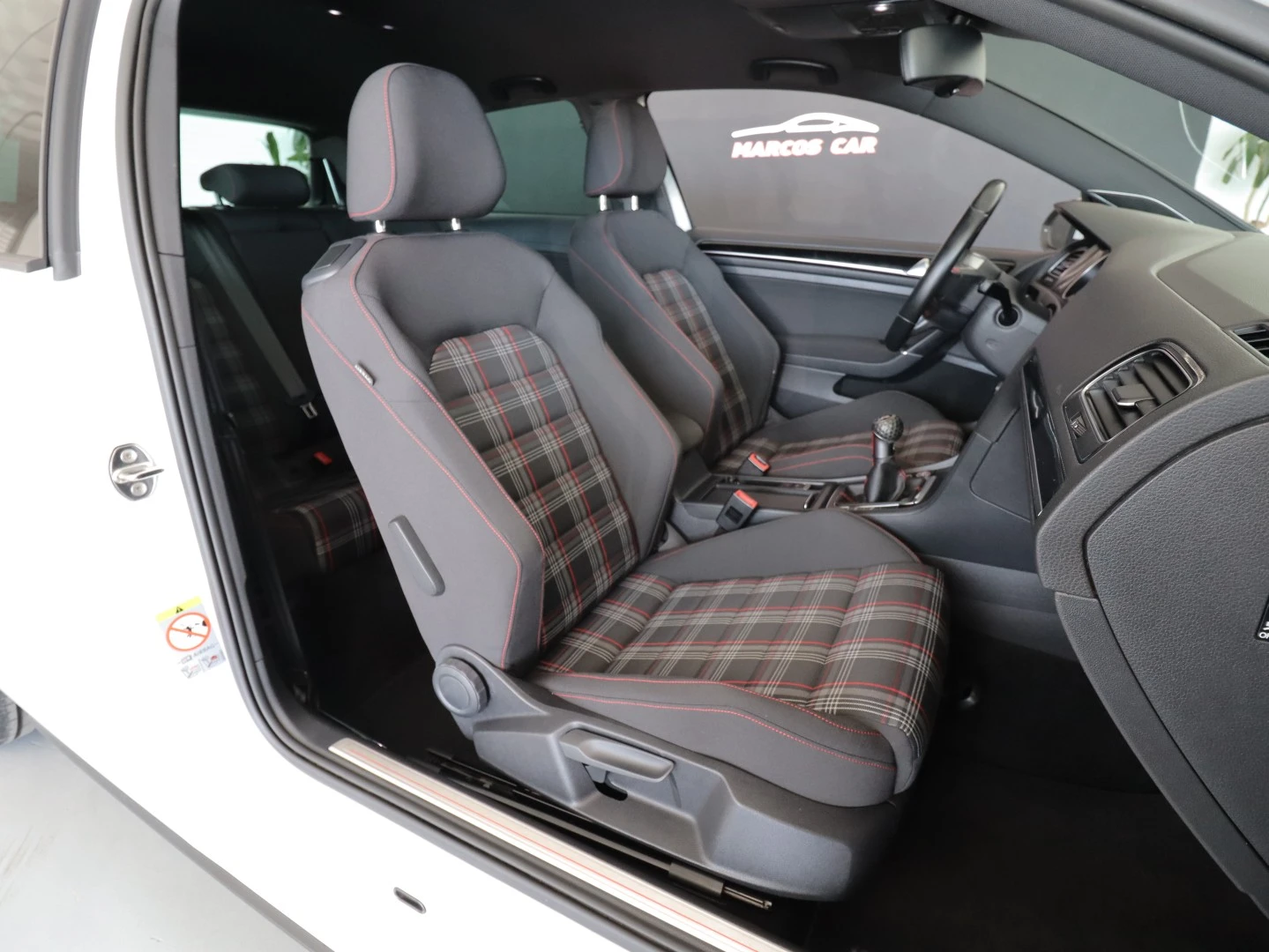 VW Golf GTI Performance