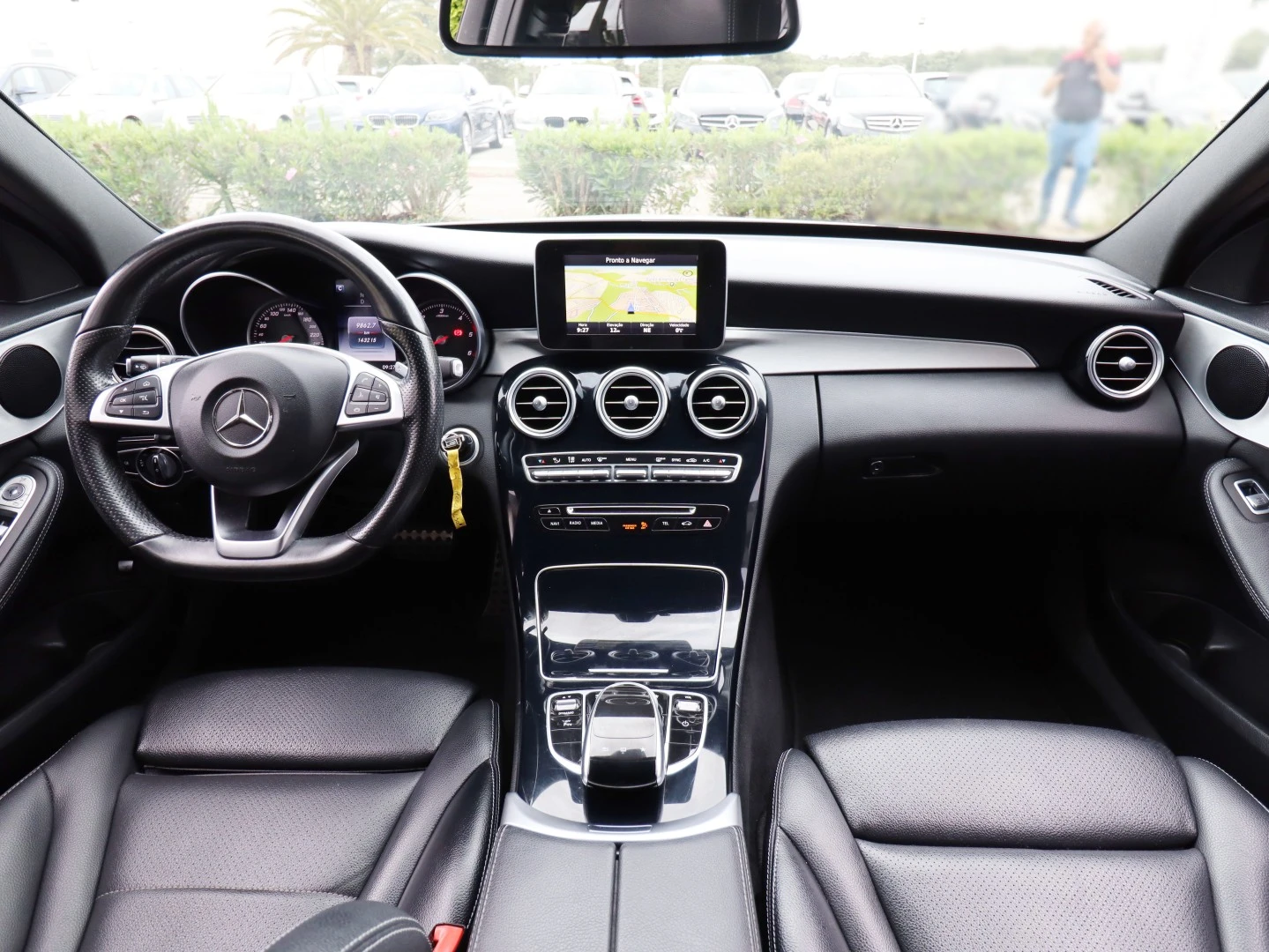 Mercedes-Benz C 300 BlueTEC Hybrid AMG Line