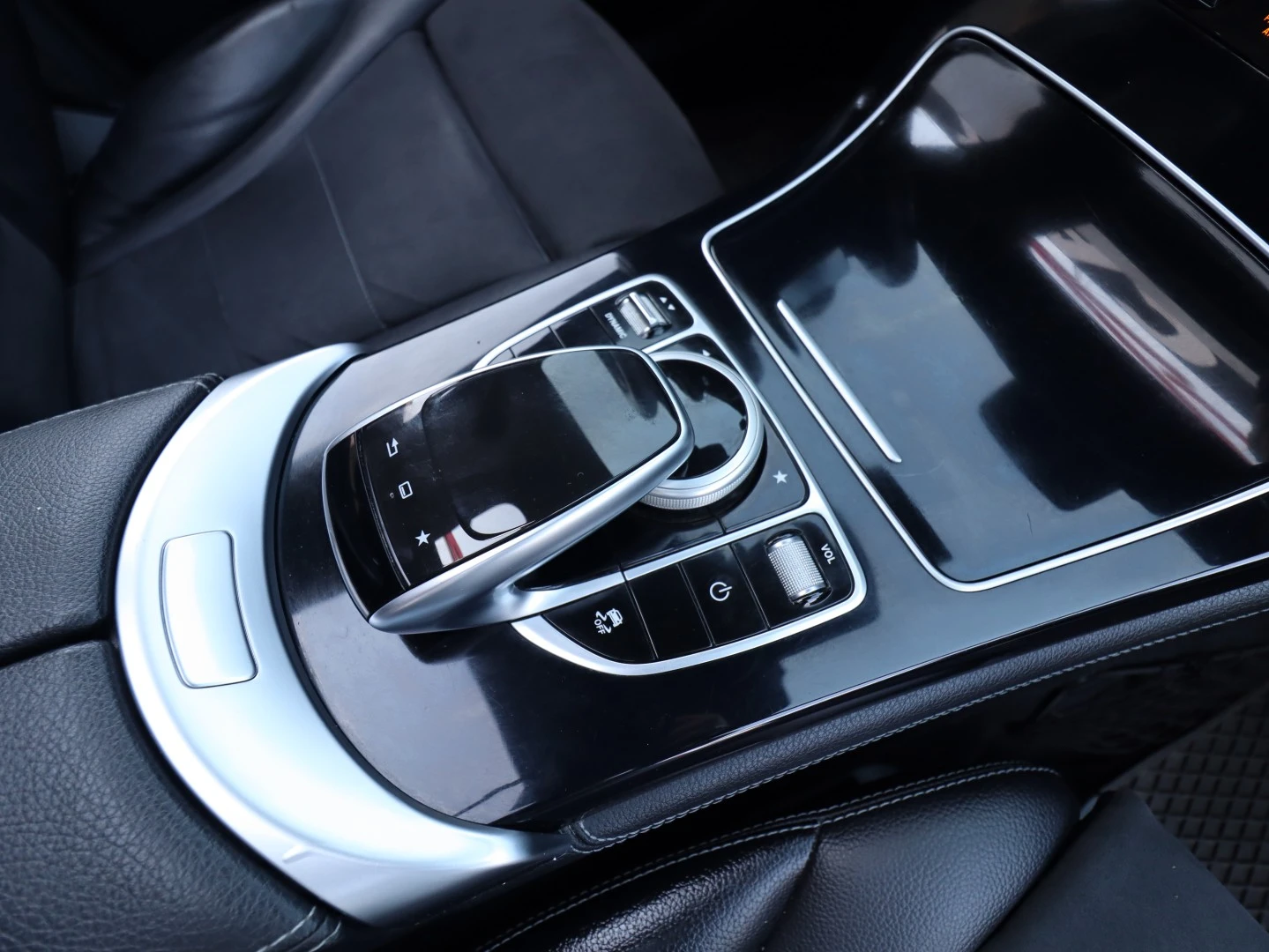 Mercedes-Benz GLC 220 d 4Matic 9G-TRONIC AMG Line