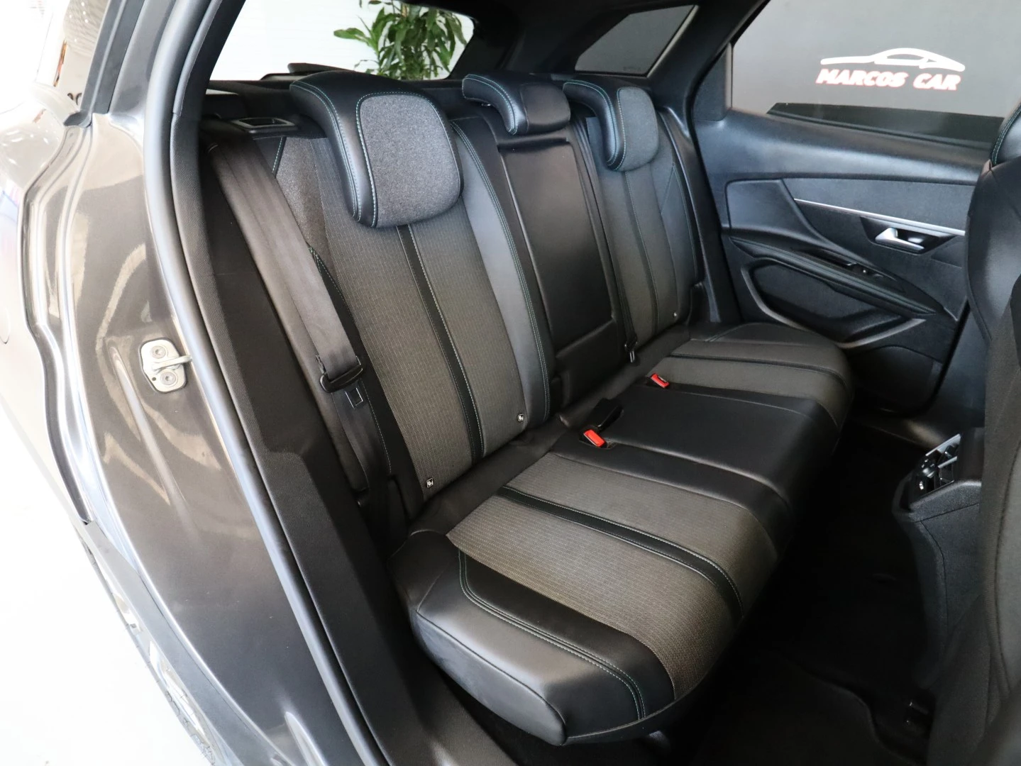 Peugeot 3008 1.5 BlueHDi Allure EAT8
