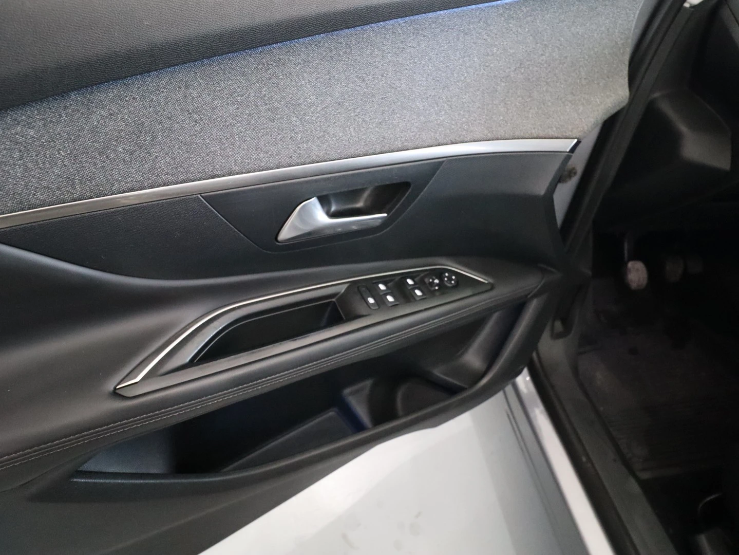 Peugeot 3008 1.5 BlueHDi Allure