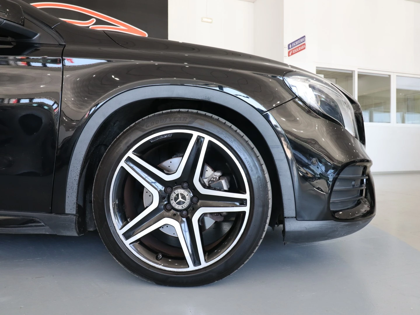 Mercedes-Benz GLA 220 d 7G-DCT AMG Line