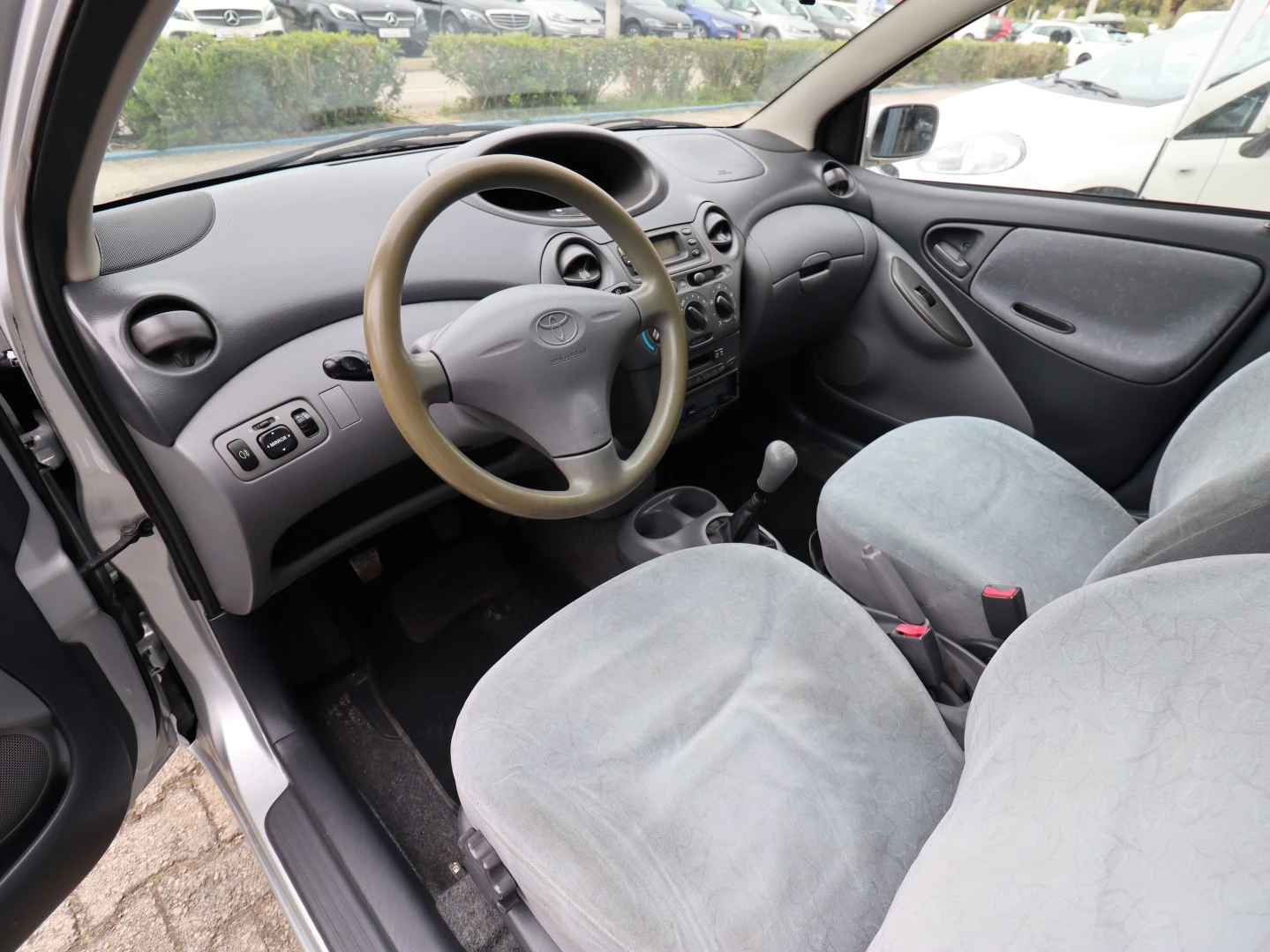 Toyota Yaris 1.0 Base C/Radio