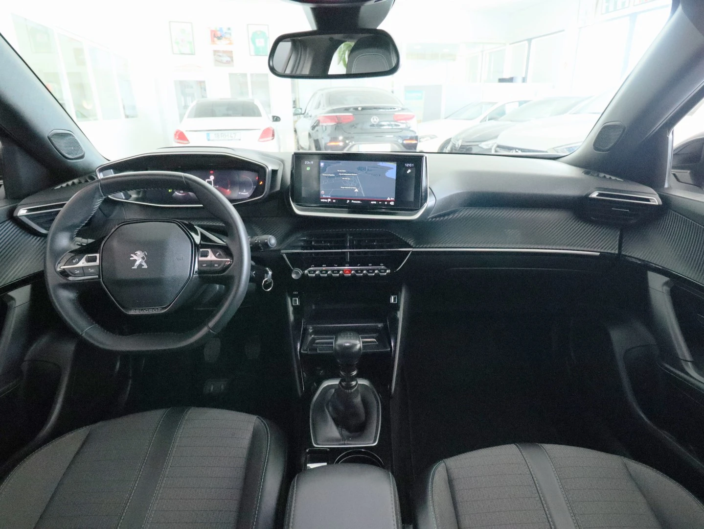 Peugeot 2008 1.2 PureTech Allure