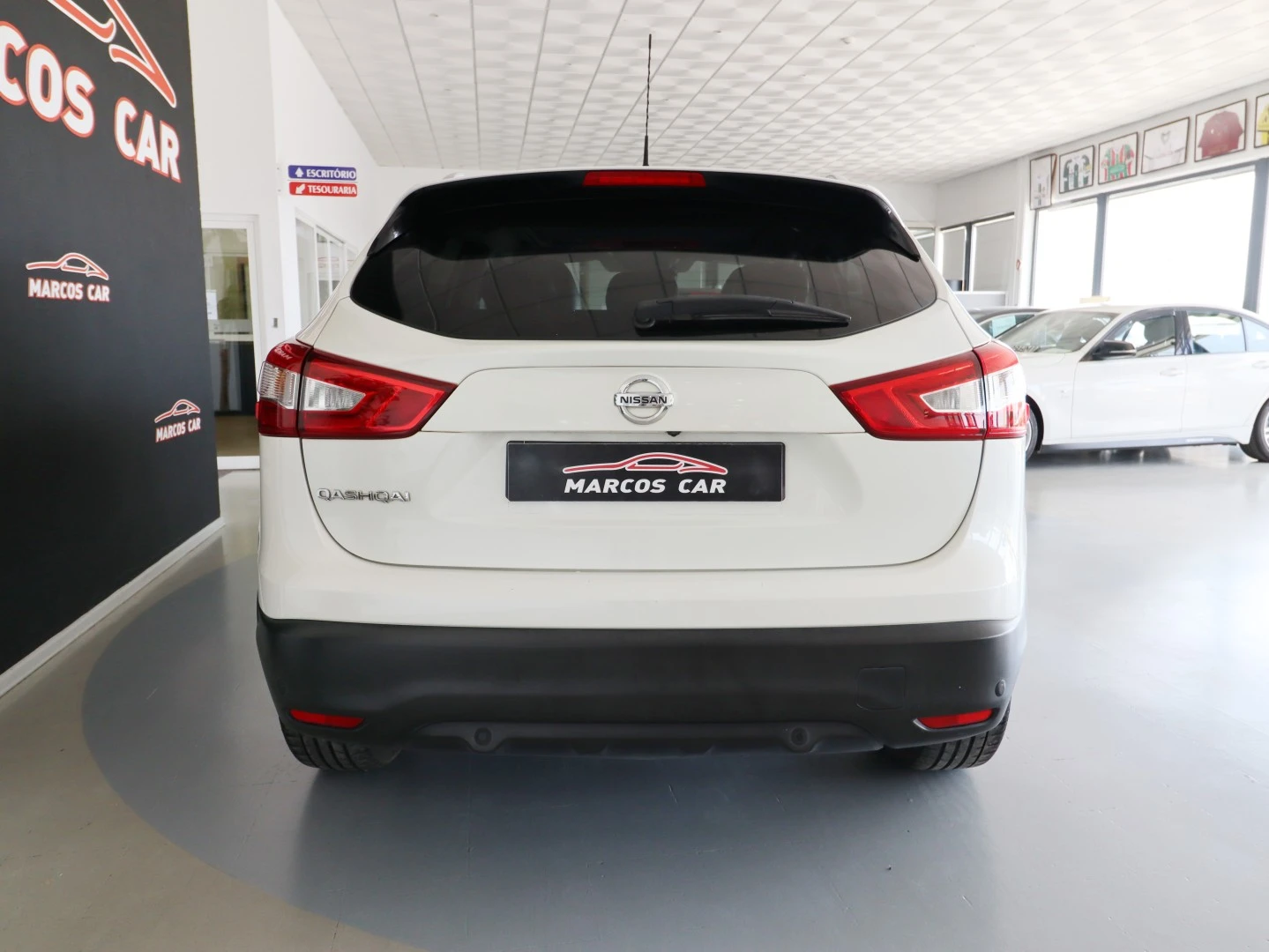Nissan Qashqai 1.6 dCi Tekna Pele