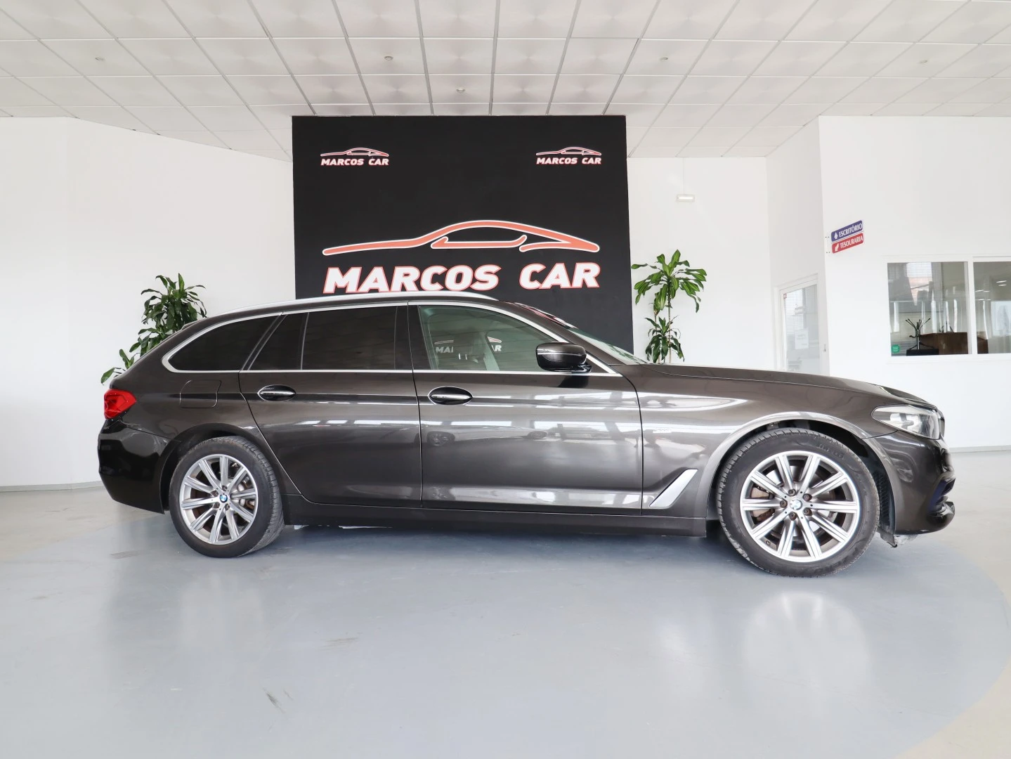 BMW 520 d Touring sport -auto