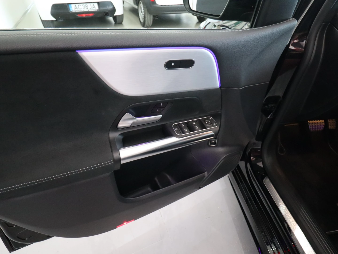 Mercedes-Benz B 250 e AMG Line