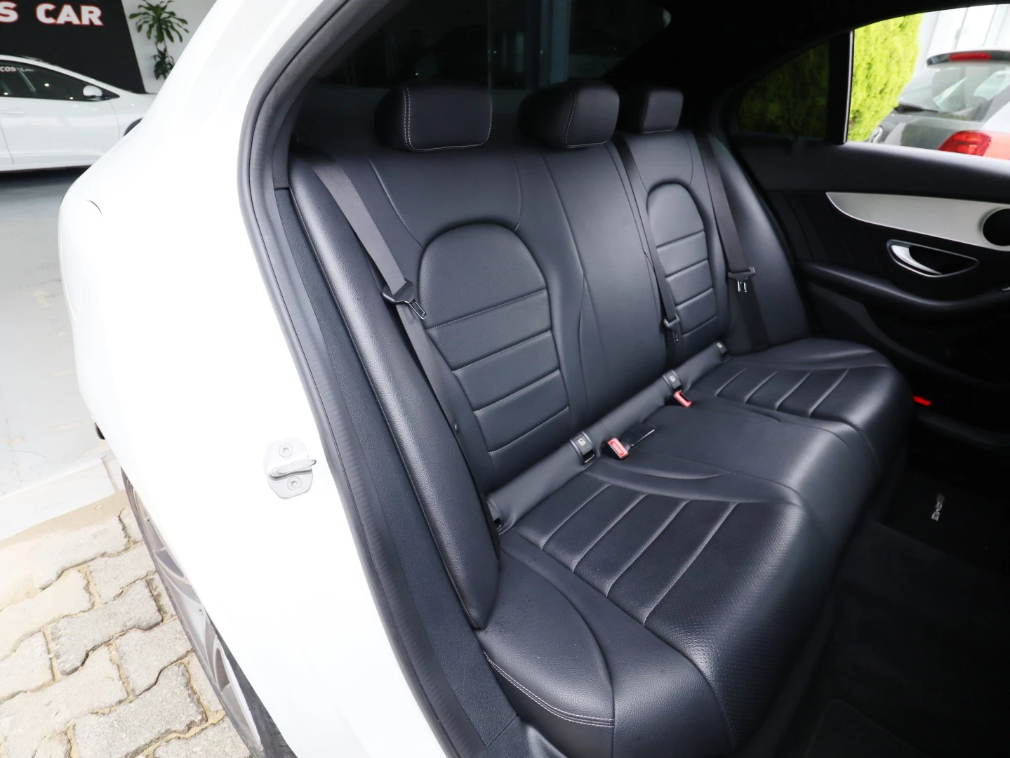 Mercedes-Benz C 300 BlueTEC Hybrid AMG Line