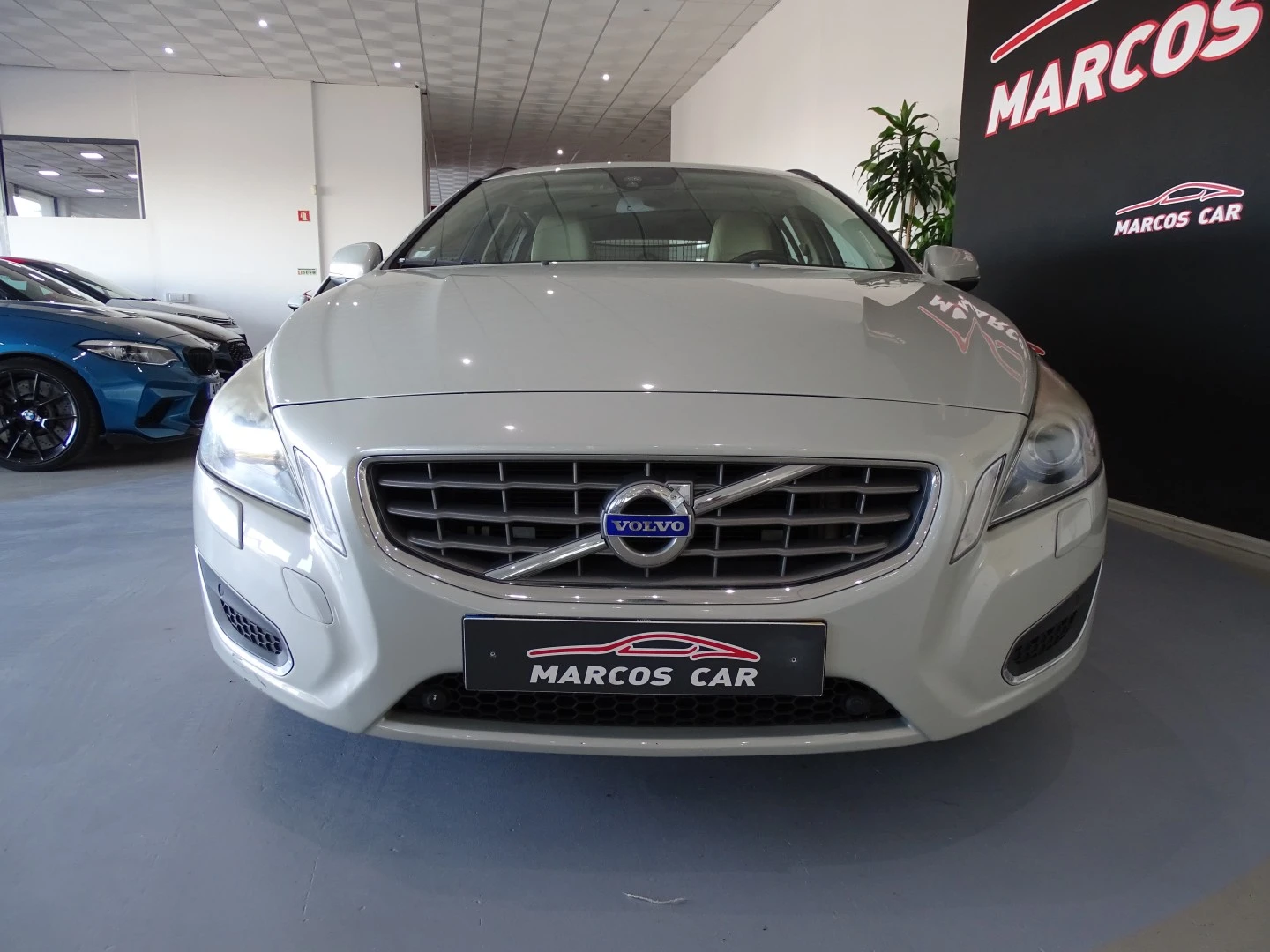 Volvo V60 1.6 D2 Drive Momentum Start/Stop