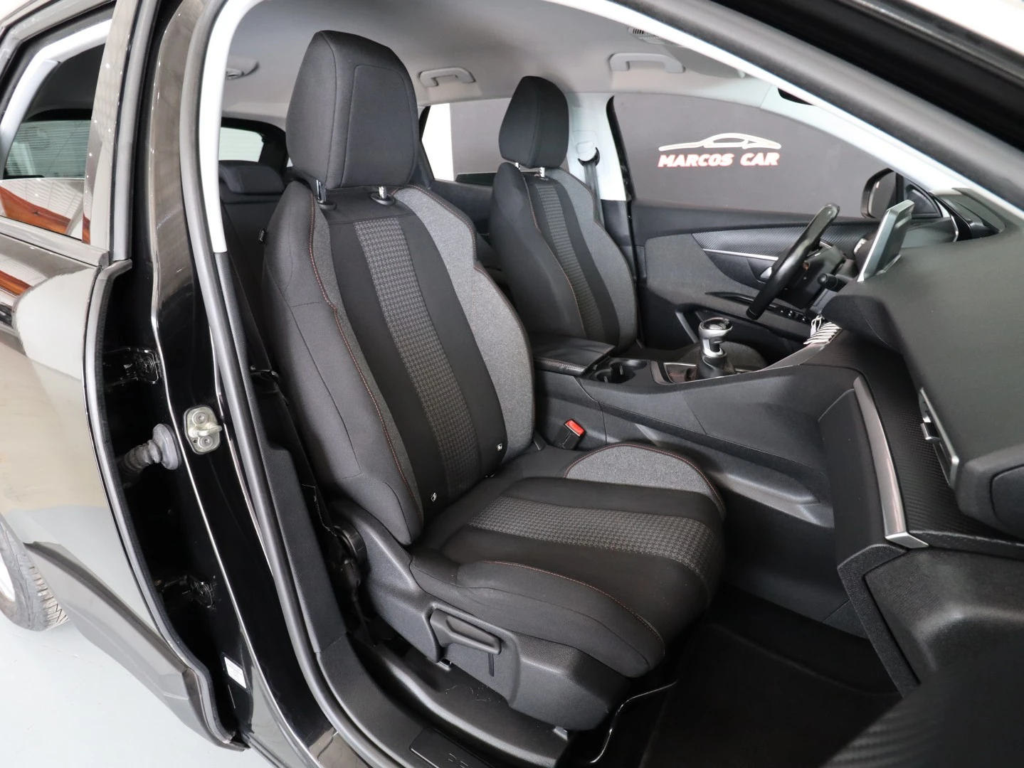Peugeot 3008 1.6 BlueHDi Active