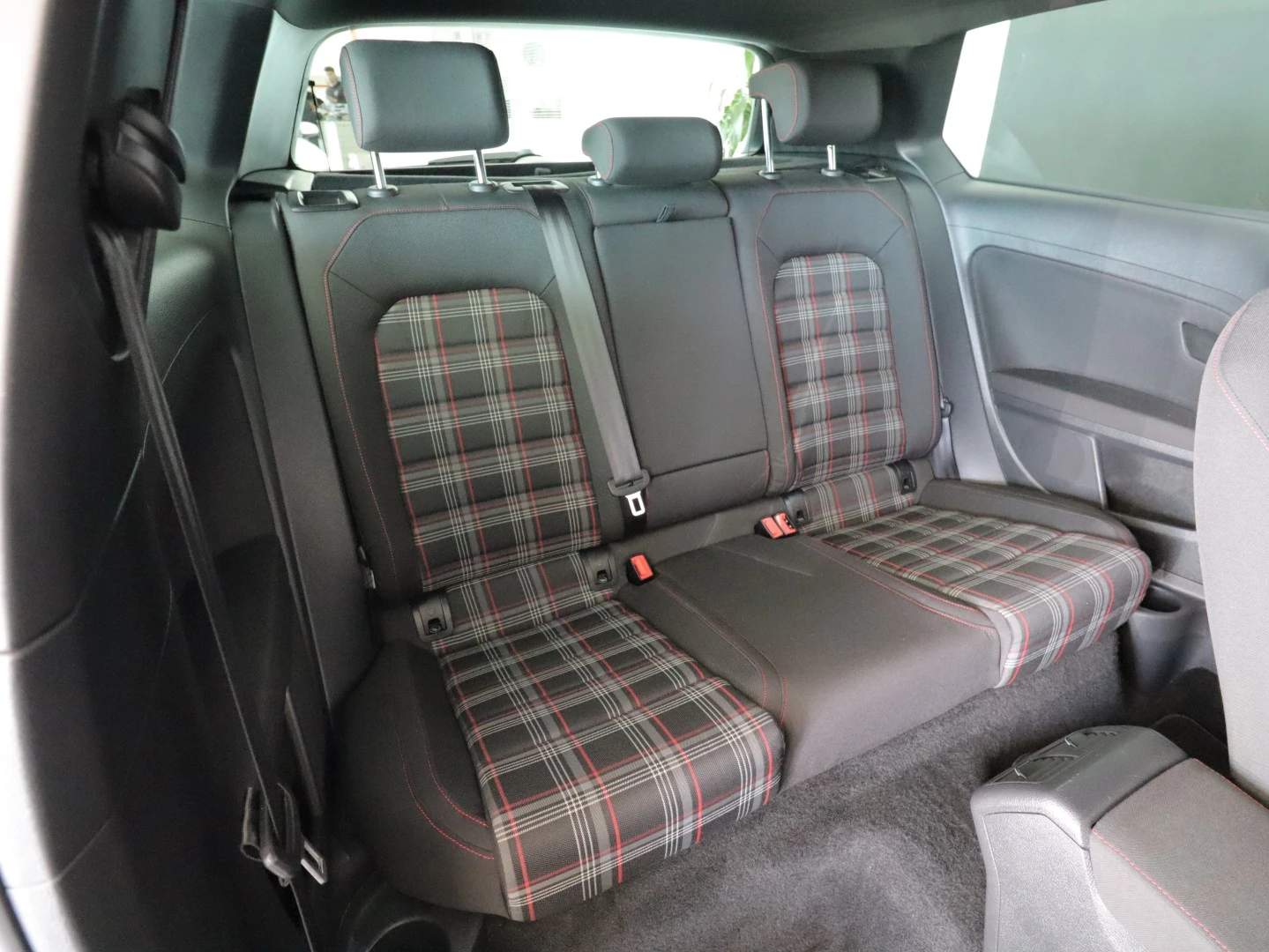 VW Golf GTI Performance