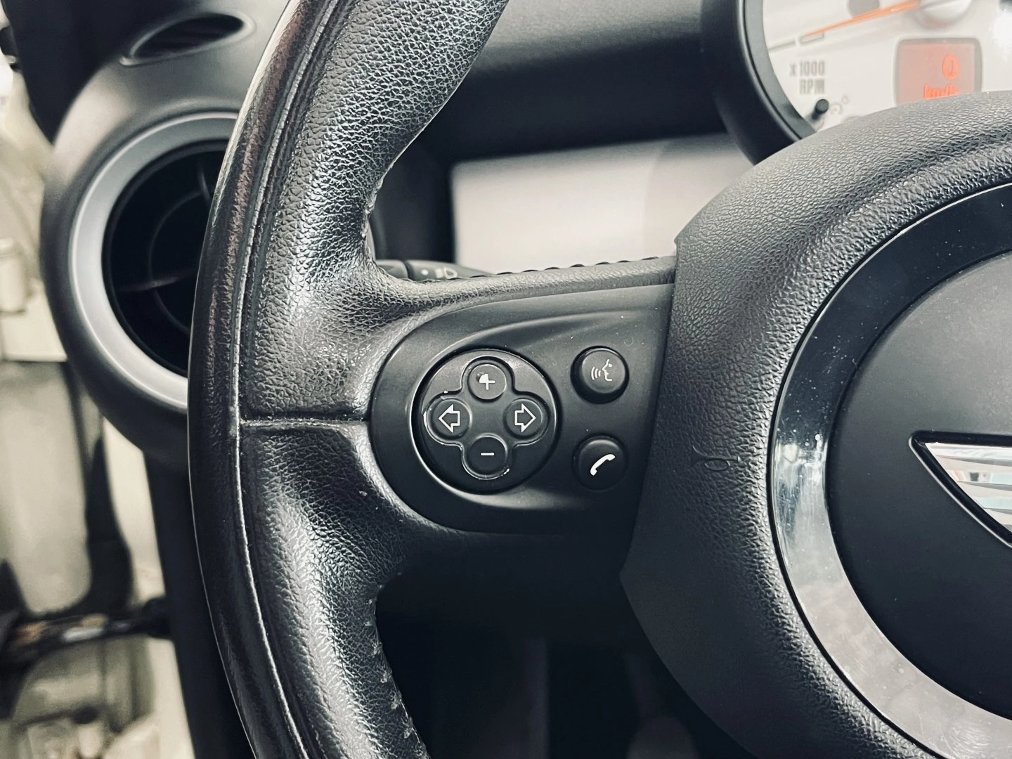 MINI Cabrio Cooper D