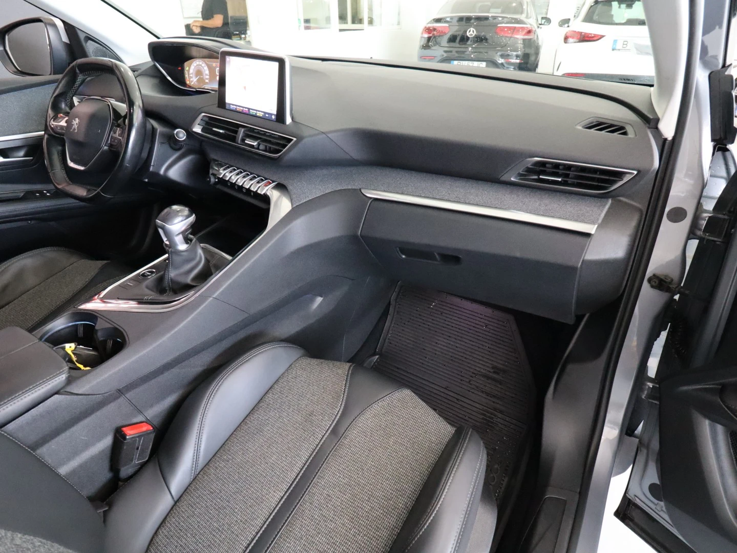 Peugeot 3008 1.5 BlueHDi Allure