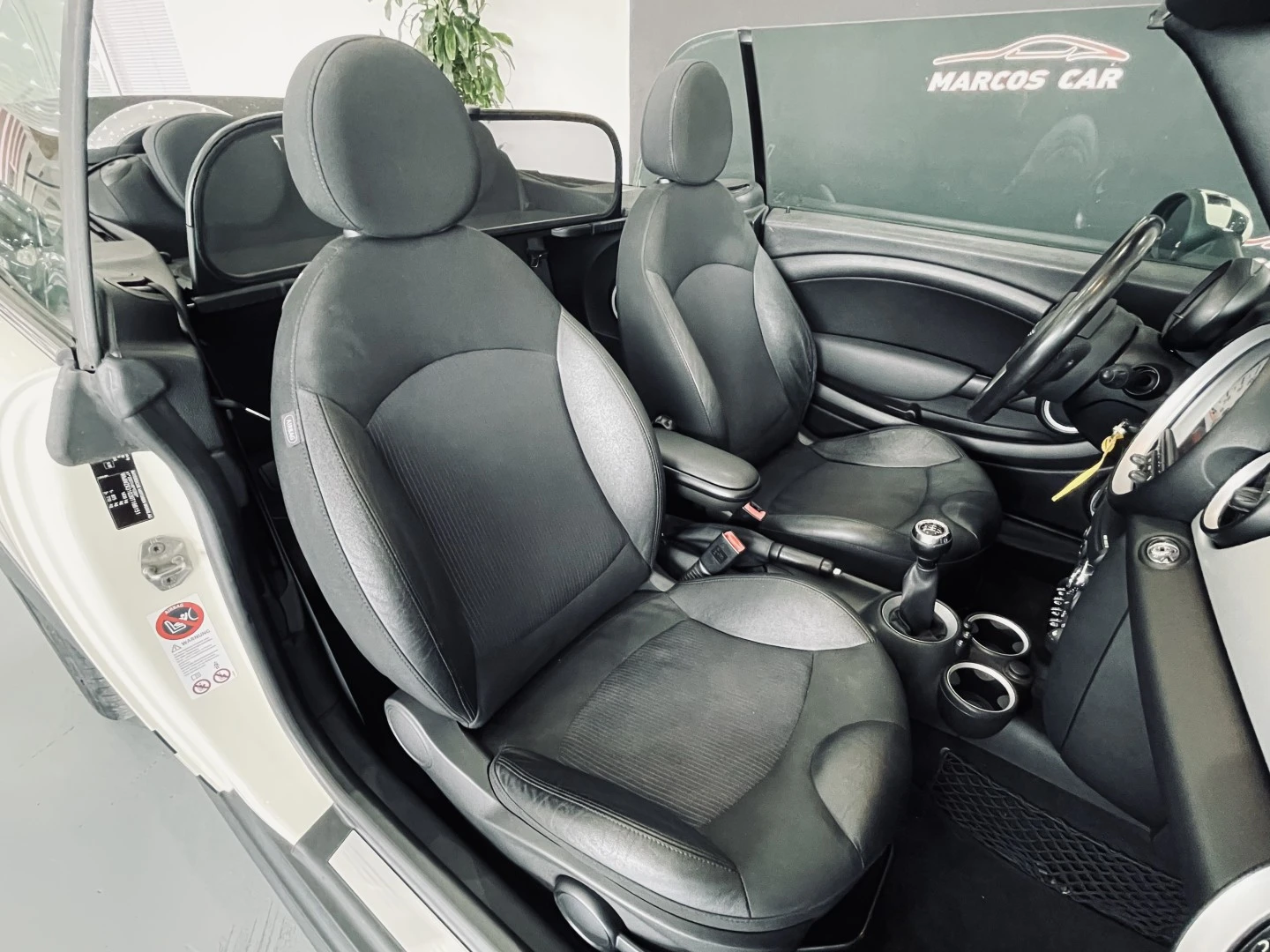 MINI Cabrio Cooper D