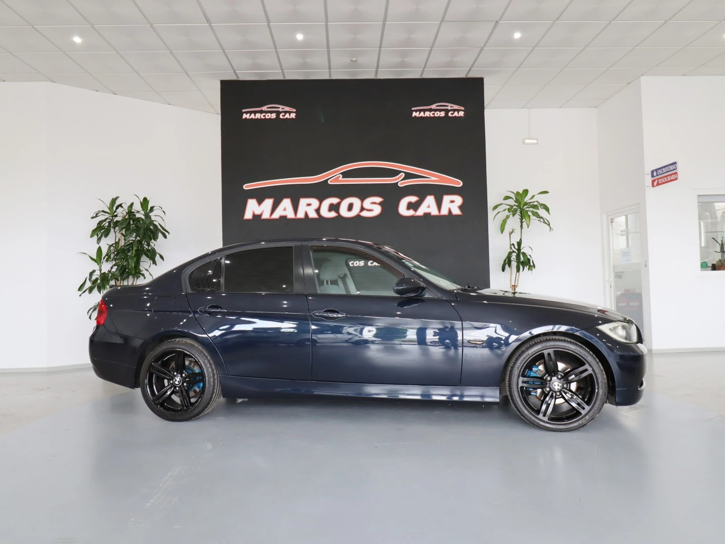BMW 320 320 d