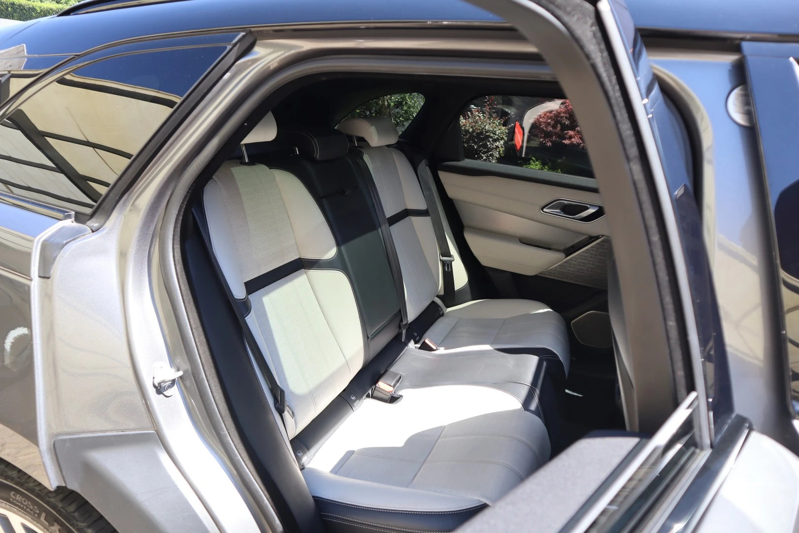 Land Rover Range Rover Velar 3.0 D R-Dynamic HSE
