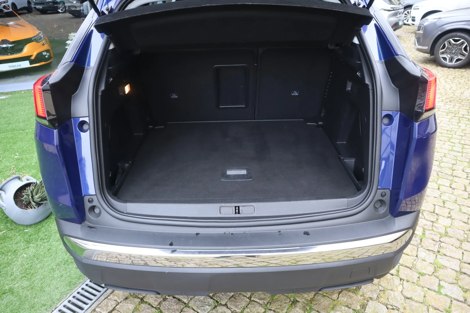 Peugeot 3008 1.5 BlueHDi Allure EAT8