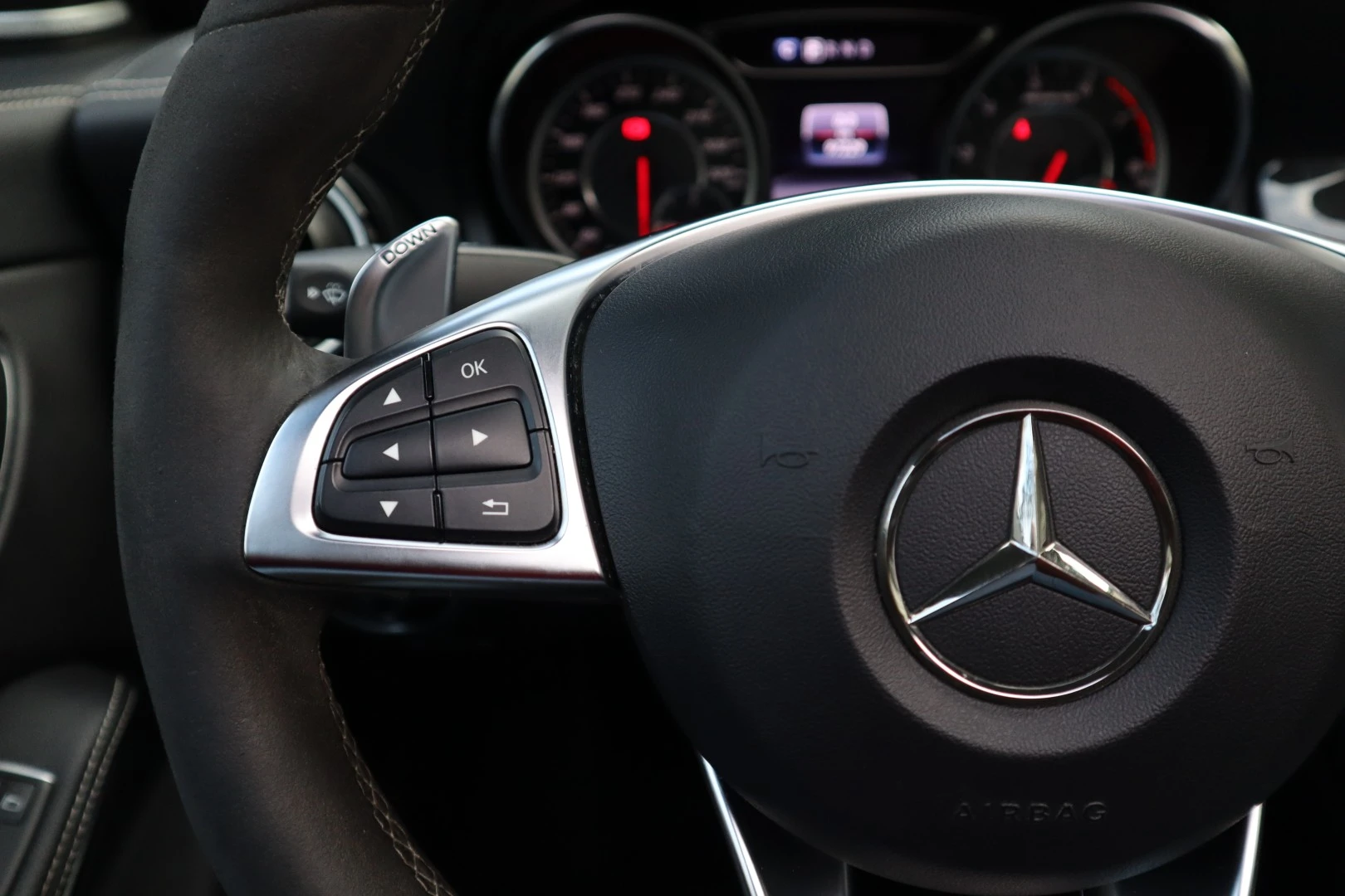 Mercedes-Benz CLA 45 AMG 4Matic Speedshift DCT 7G Night Edition