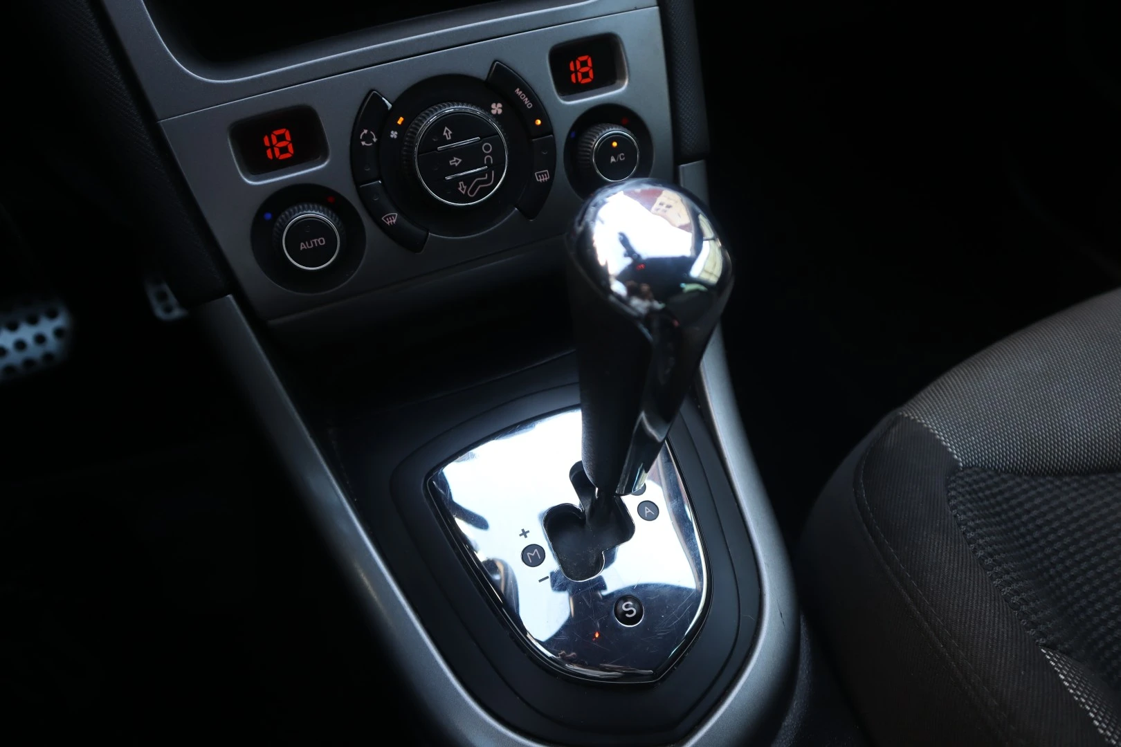 Peugeot 308 SW 1.6 e-HDi Active 2-Tronic