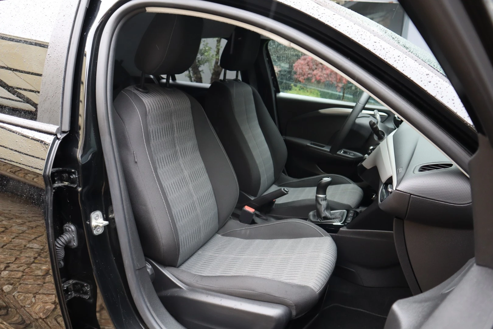 Opel Corsa 1.2 Business Edition