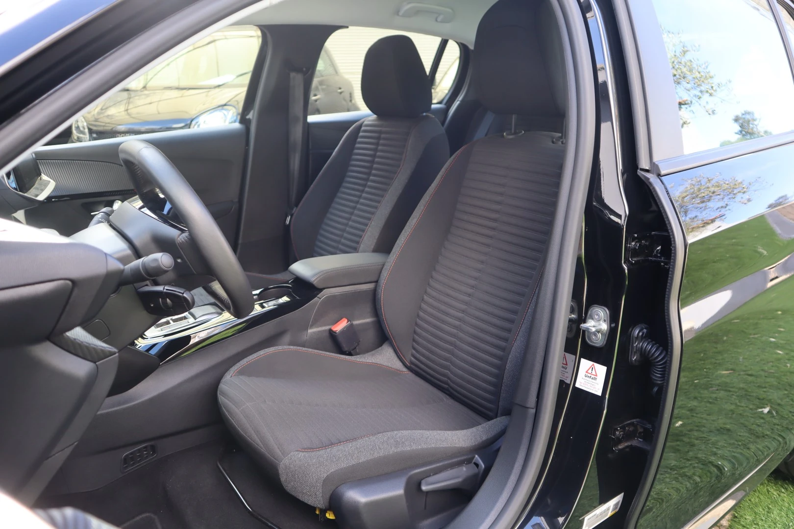 Peugeot e-208 50 kWh Active