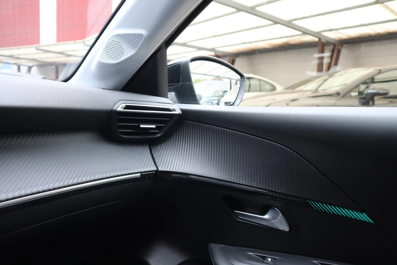 Peugeot e-208 50 kWh Allure Pack