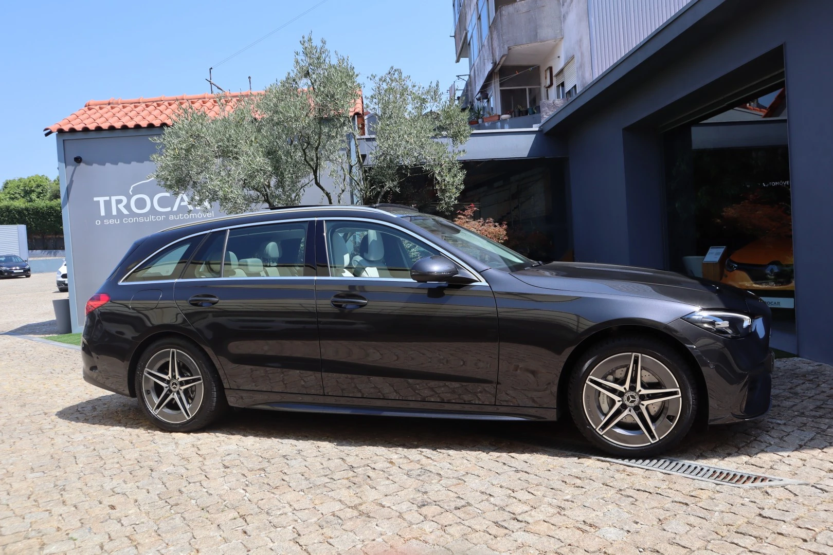 Mercedes-Benz C 300 e AMG Line