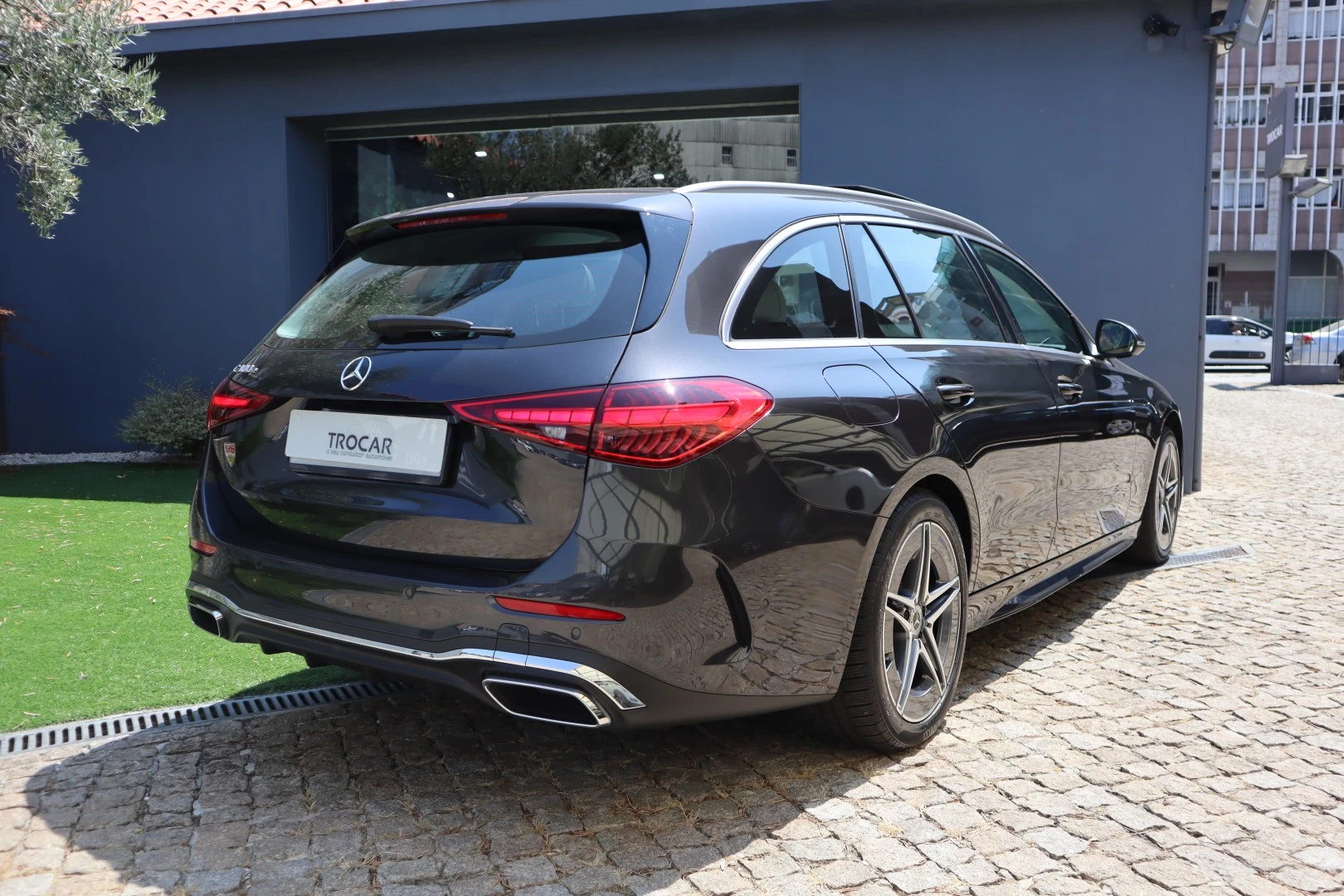 Mercedes-Benz C 300 e AMG Line