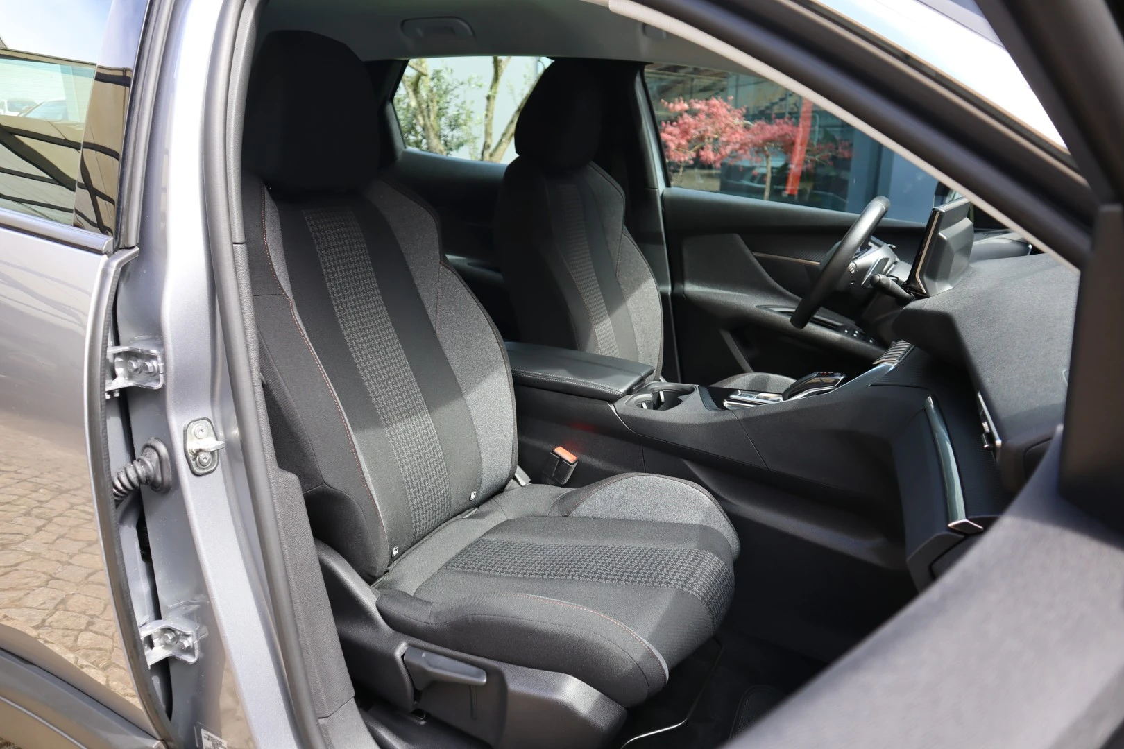 Peugeot 3008 BlueHDi 130 Stop & Start EAT8 Active Pack