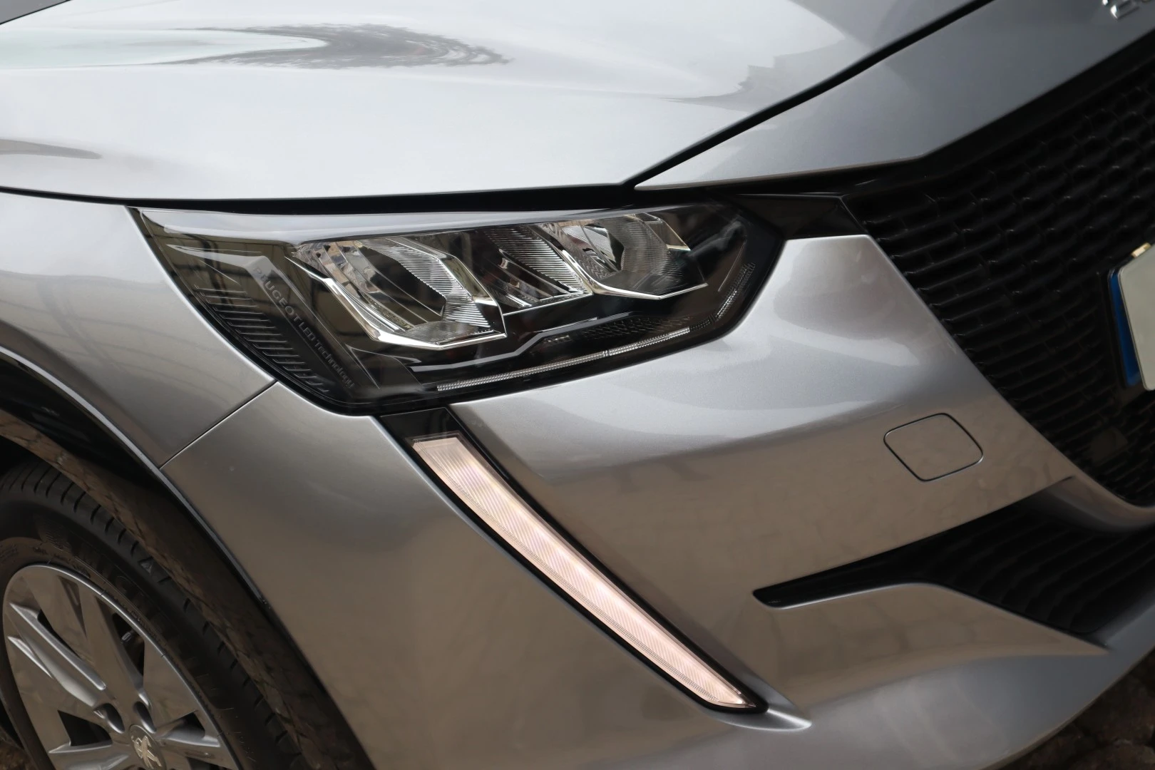 Peugeot e-208 50 kWh Allure Pack