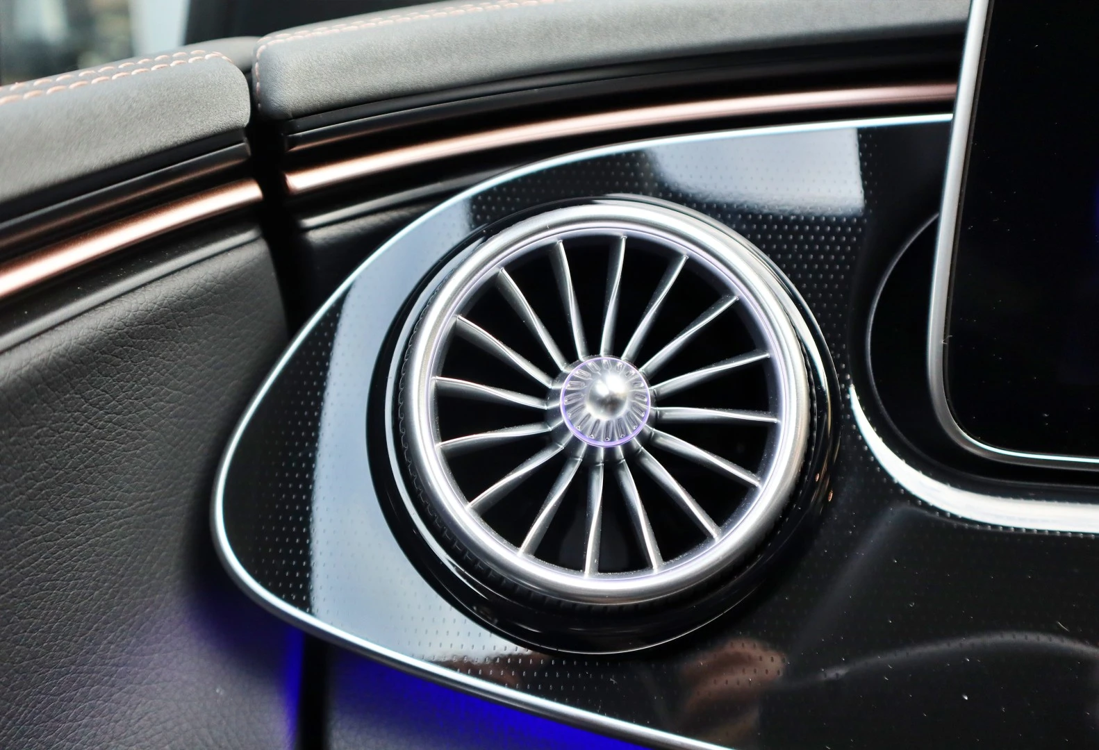 Mercedes-Benz EQE 300 AMG Line
