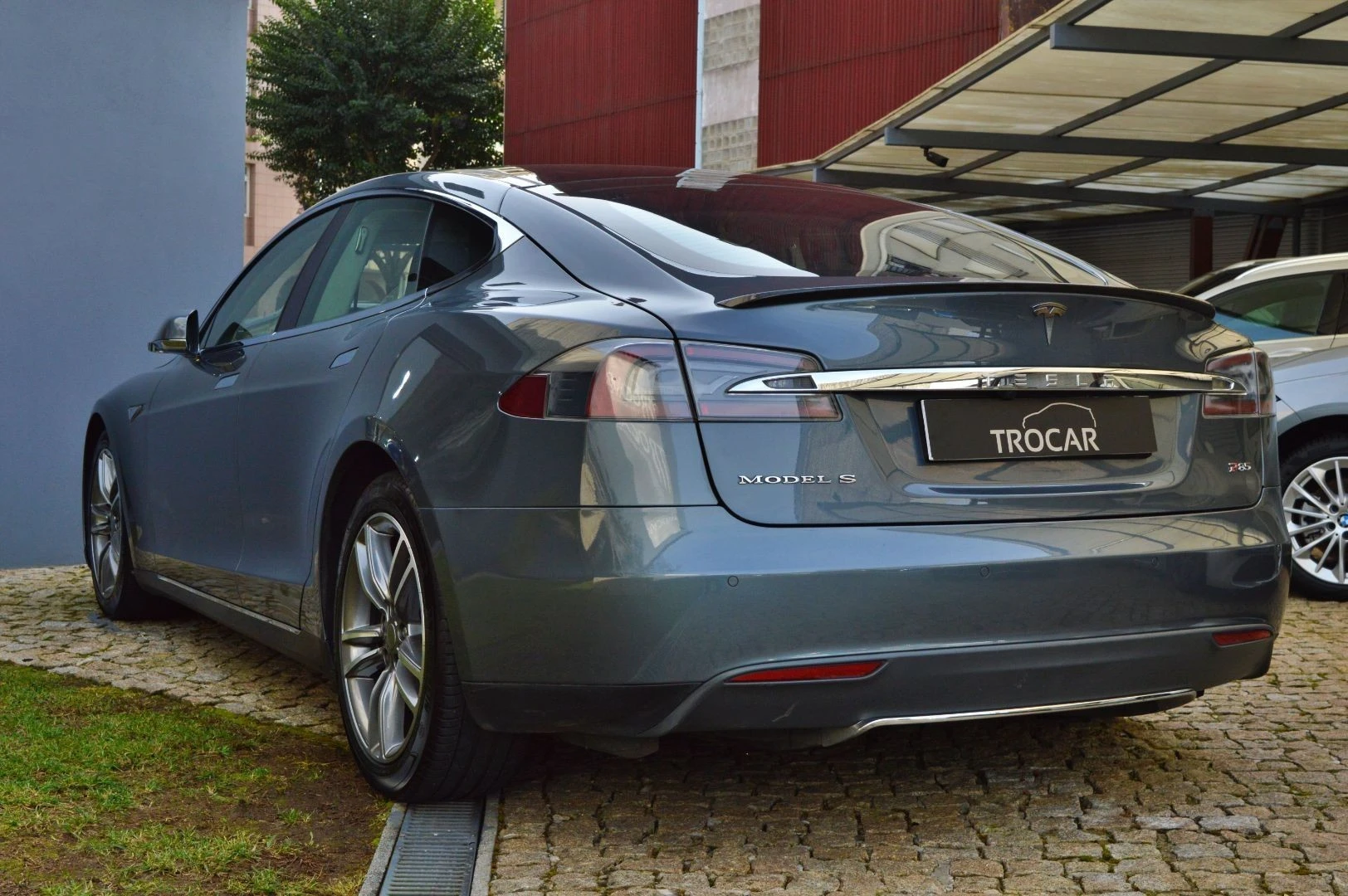 Tesla Model S 85 Perfomance