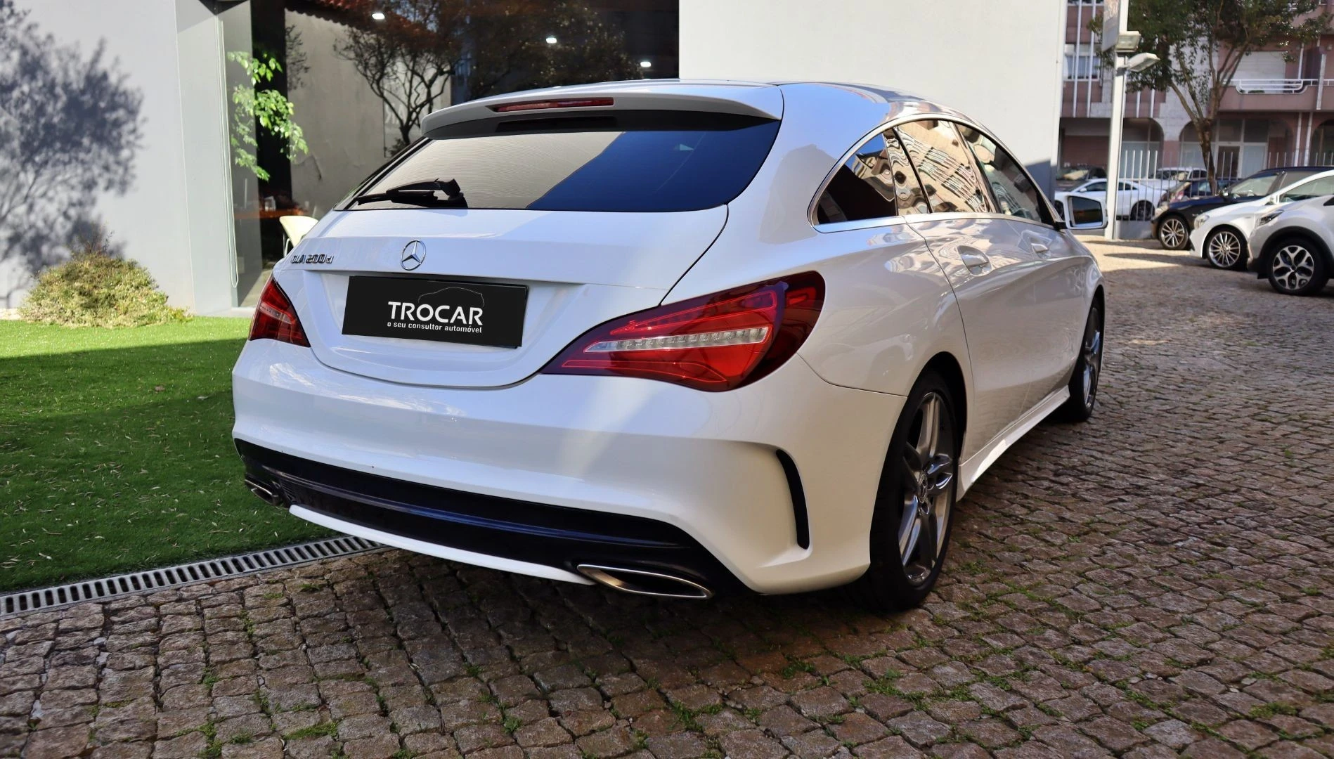 Mercedes-Benz CLA 200 d Shooting Brake AMG Line Aut.