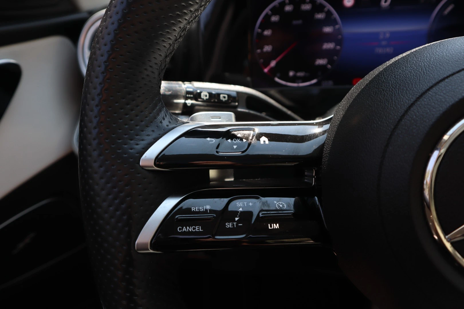 Mercedes-Benz C 300 e AMG Line