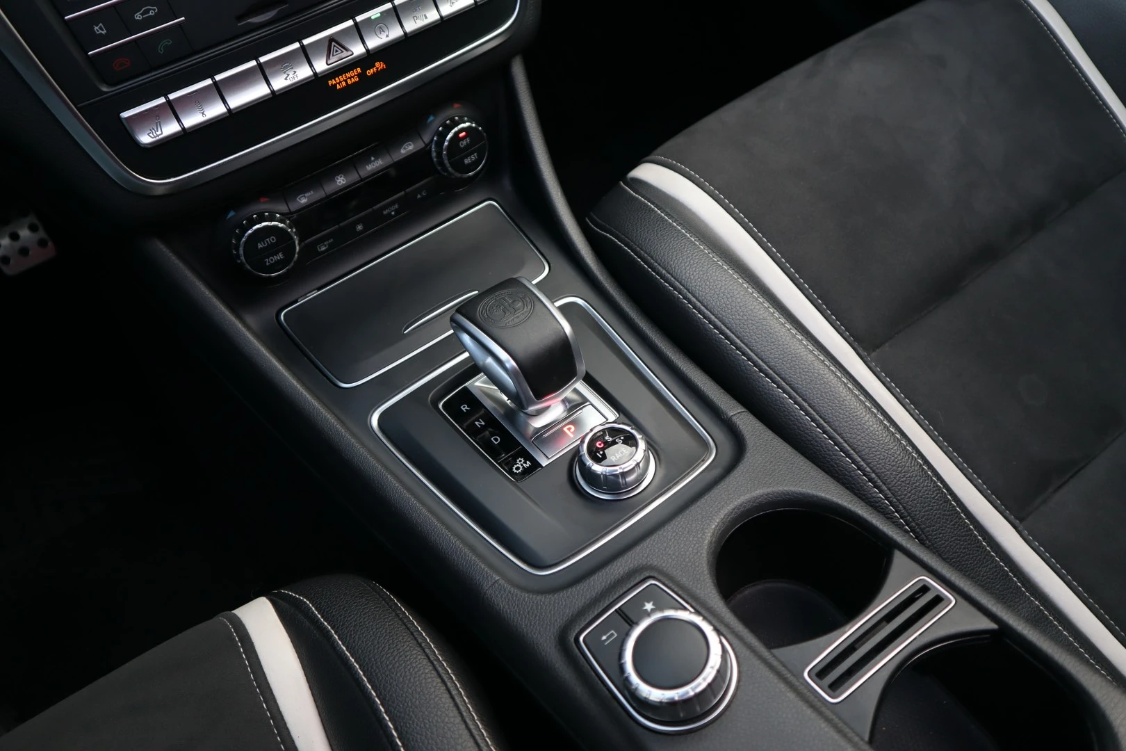 Mercedes-Benz CLA 45 AMG 4Matic Speedshift DCT 7G Night Edition
