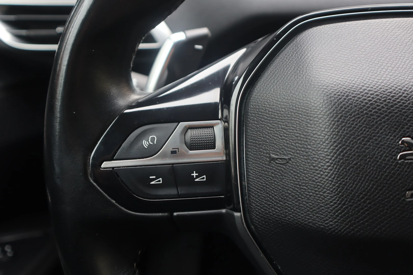 Peugeot 3008 1.5 BlueHDi Allure EAT8