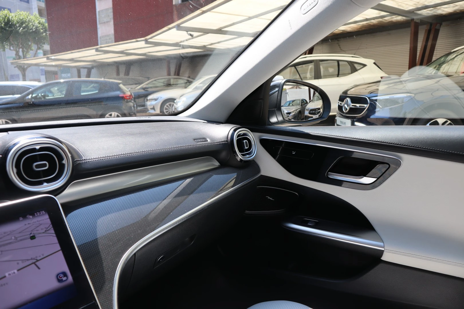 Mercedes-Benz C 300 e AMG Line
