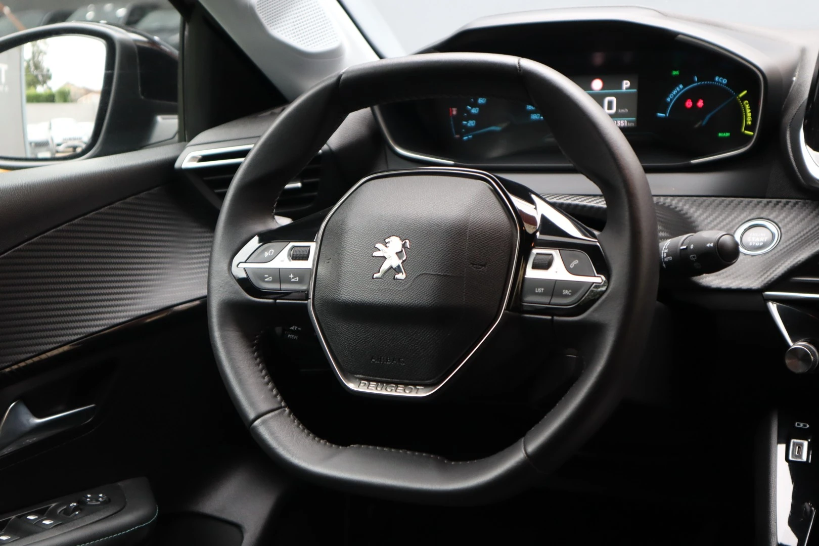 Peugeot e-208 50 kWh Allure Pack