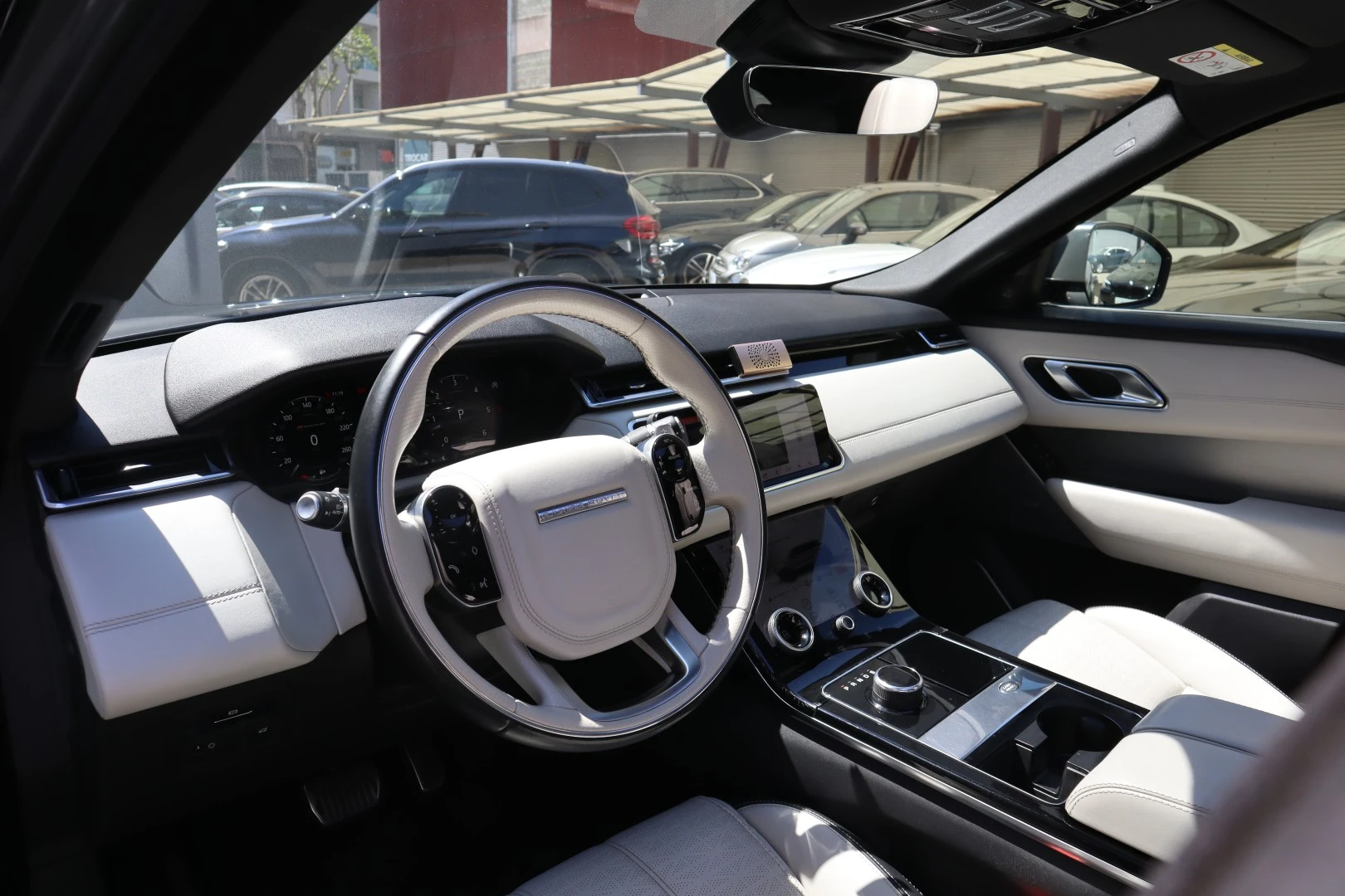Land Rover Range Rover Velar 3.0 D R-Dynamic HSE