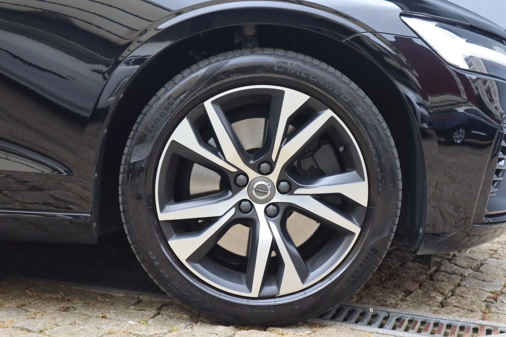 Volvo S60 2.0 T8 PHEV R-Design AWD