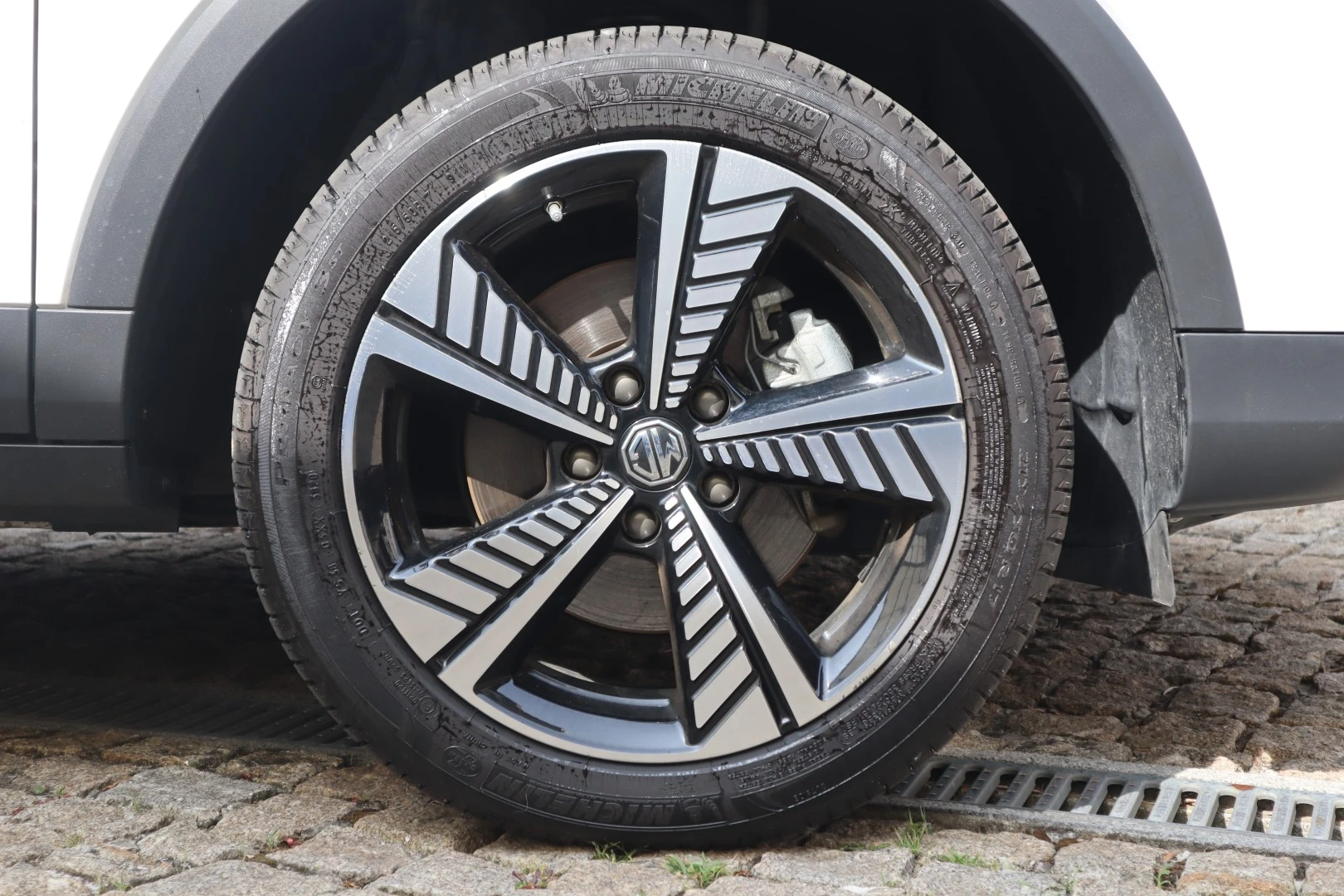 MG ZS EV Luxury