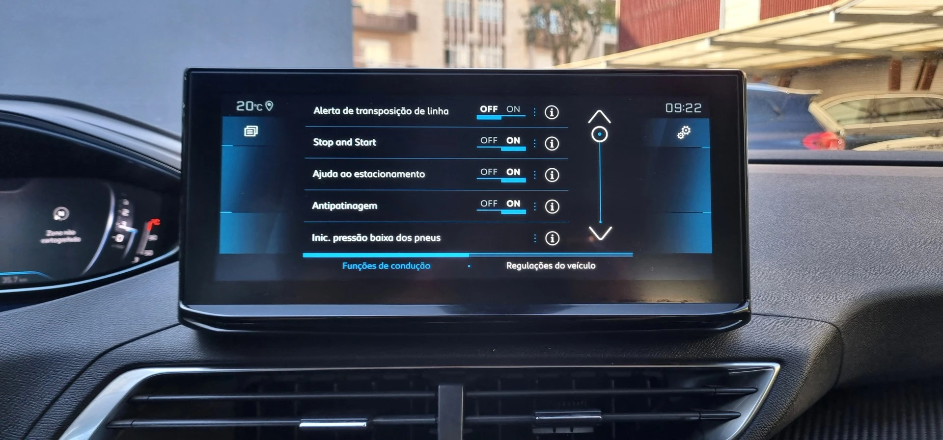 Peugeot 3008 PureTech 130 Stop & Start GPF EAT8 Active Pack