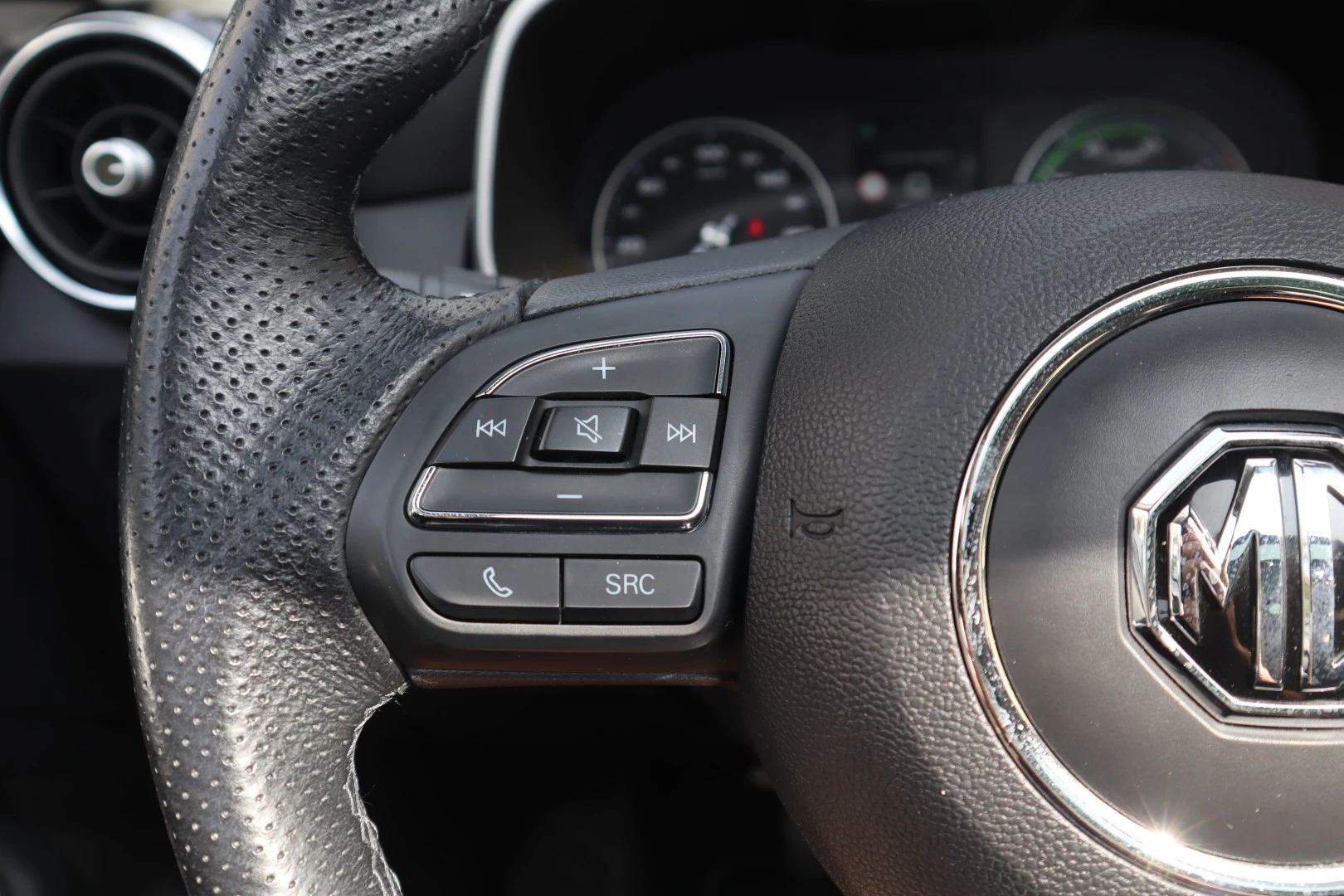 MG ZS EV Luxury