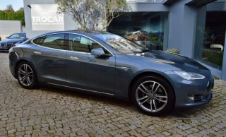 Tesla Model S 85 Perfomance