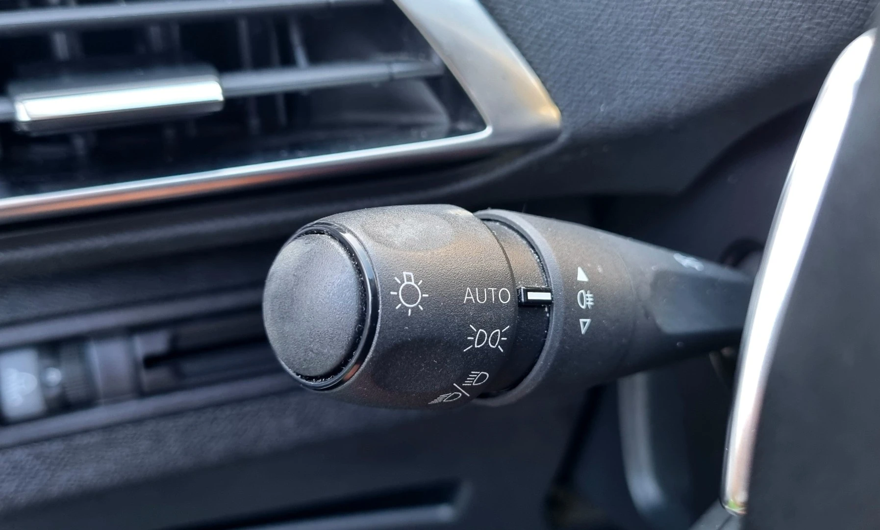 Peugeot 3008 PureTech 130 Stop & Start GPF EAT8 Active Pack
