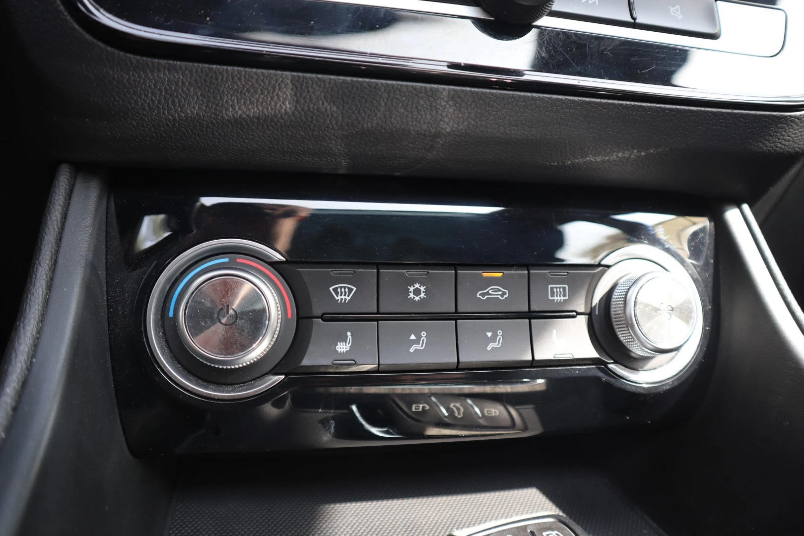 MG ZS EV Luxury