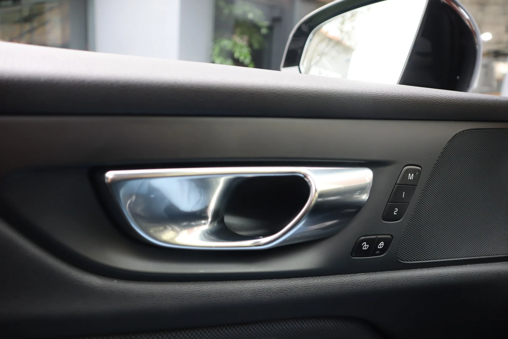 Volvo S60 2.0 T8 PHEV R-Design AWD