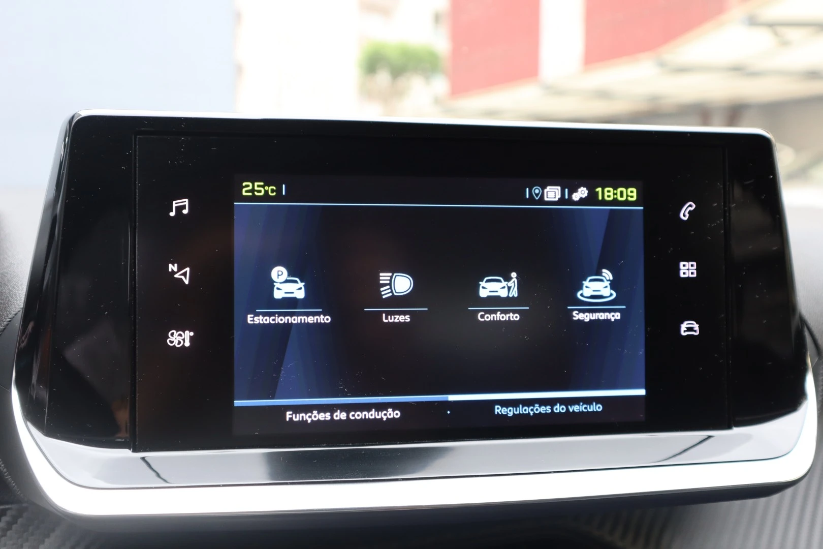 Peugeot e-208 50 kWh Allure Pack